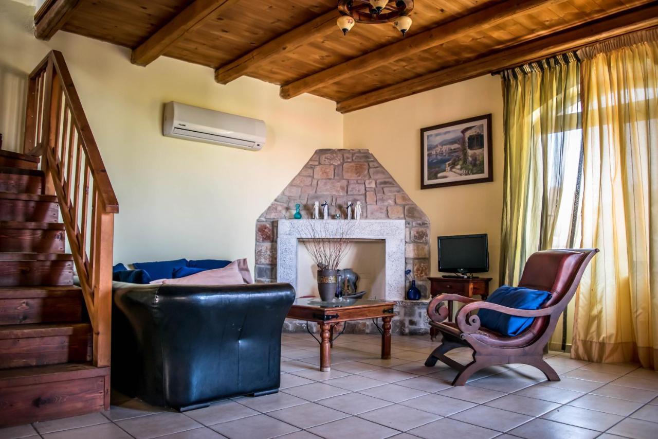 Niriides Villas Old Listing ヘルソニソス エクステリア 写真