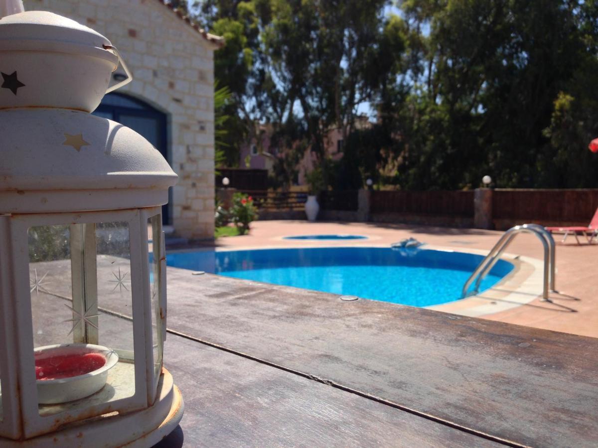 Niriides Villas Old Listing ヘルソニソス エクステリア 写真