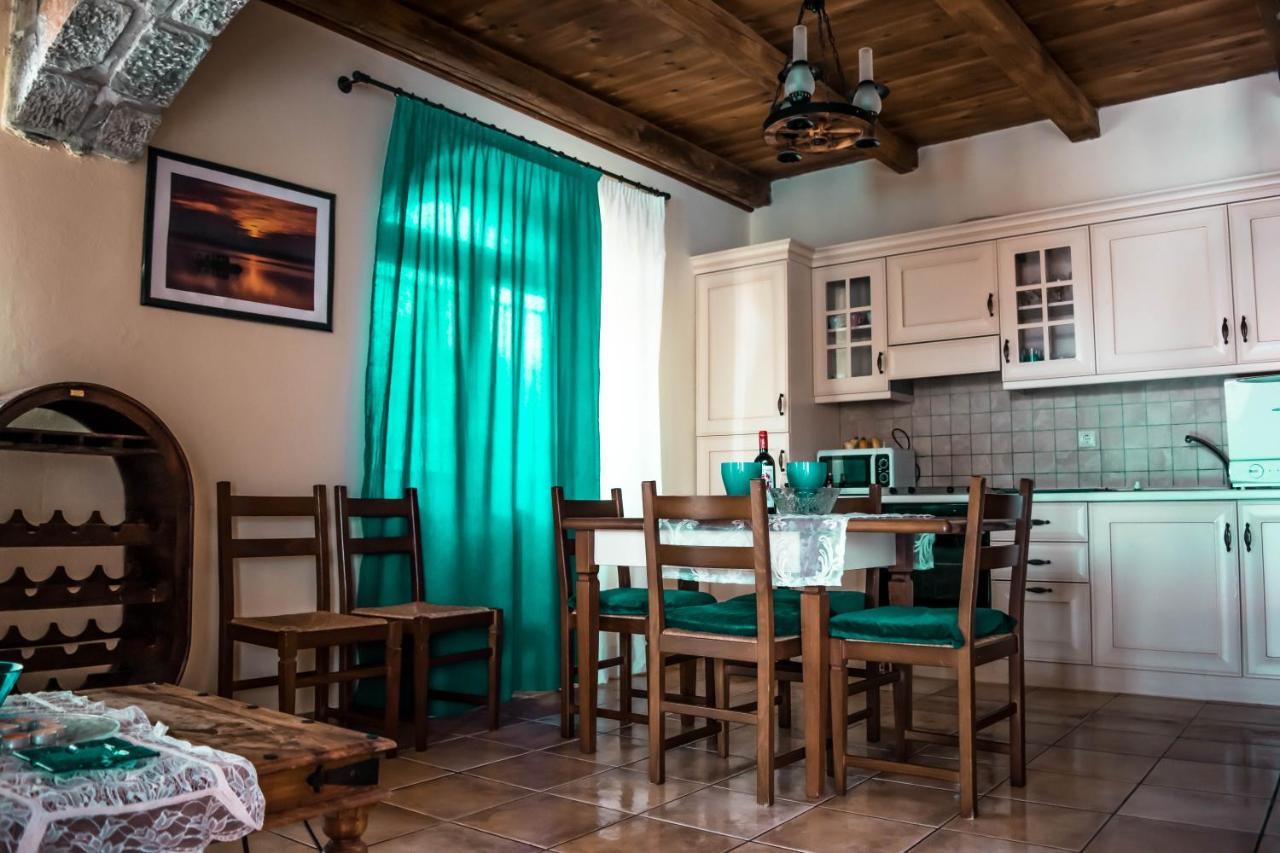 Niriides Villas Old Listing ヘルソニソス エクステリア 写真
